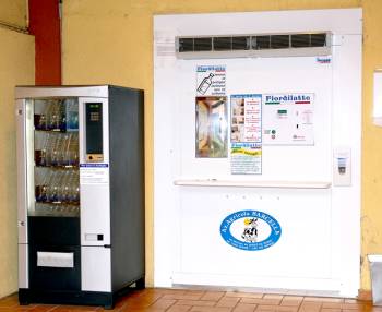 Distributore automatco latte crudo Fiordilatte